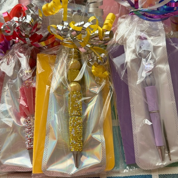 💐🩷💐 BLINGED OUT CUSTOM PEN AND NOTEPAD BUNDLE 💐🩷💐 - Picture 11 of 16